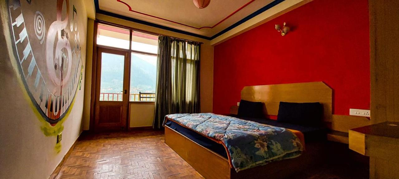 La Vaca India Manali Hostel Eksteriør bilde